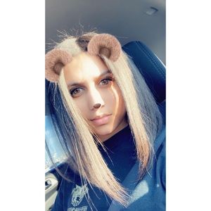 Meet your Posher, Amber